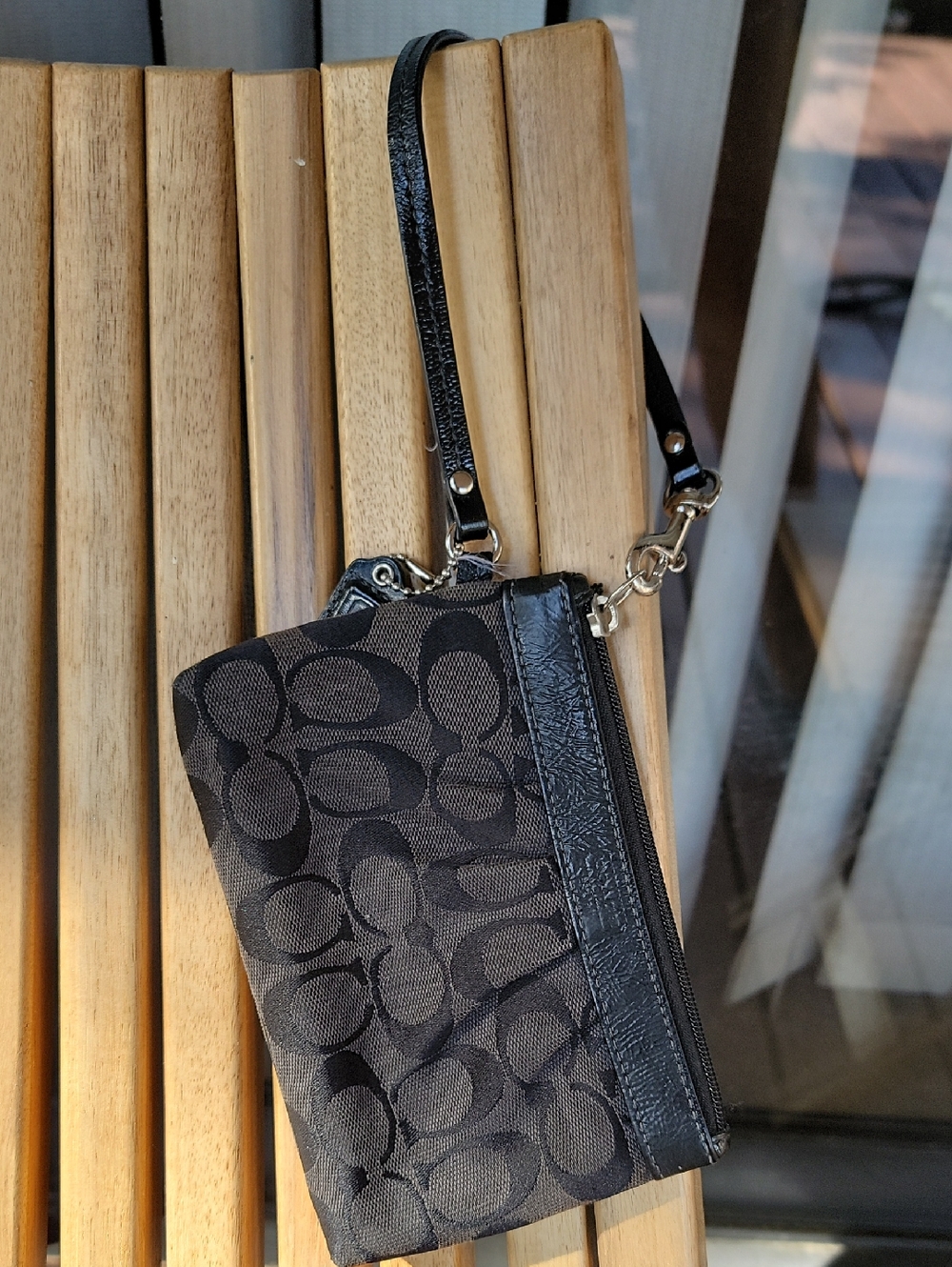 Coach Black Signature-Pattern Wristlet Bag/Wallet